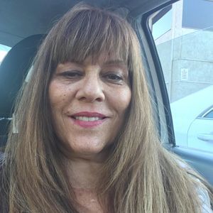 Meet your Posher, Mae